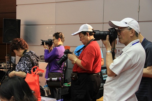 ��Ծ���������Ӵ�ý����ġ���������š�